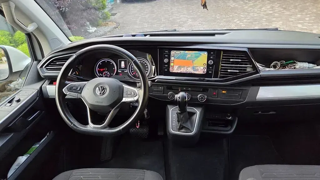 Gebraucht VW Multivan 150 PS (110 kW) 2020 Weiß Van / Kleinbus