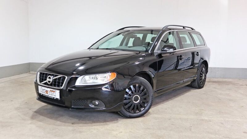 Schwarz Gebraucht 2013 Volvo V70 Kinetic Kombi | 7.000 € (Guter Preis) - Bild 1/4