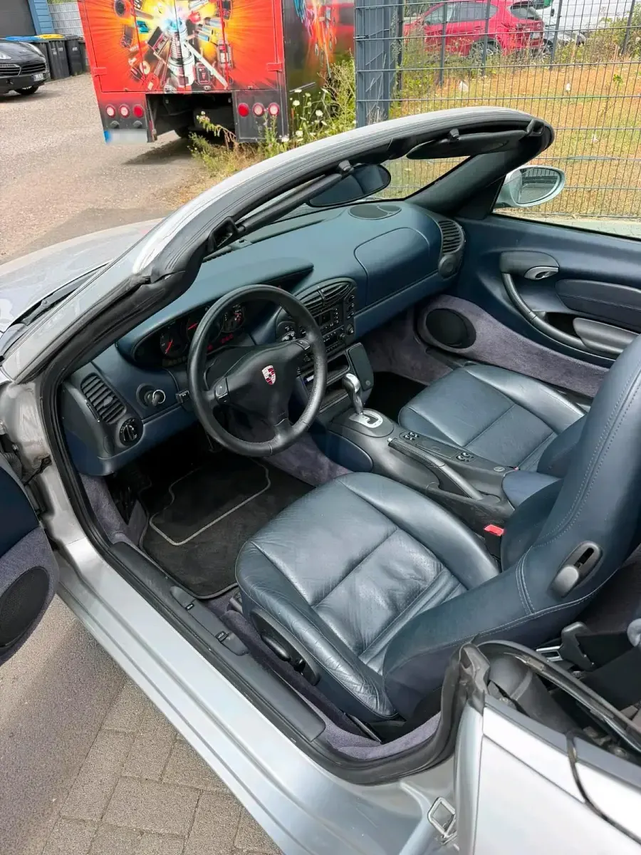 Gebraucht Porsche Boxster 227 PS (166 kW) 2002 Silber Cabrio