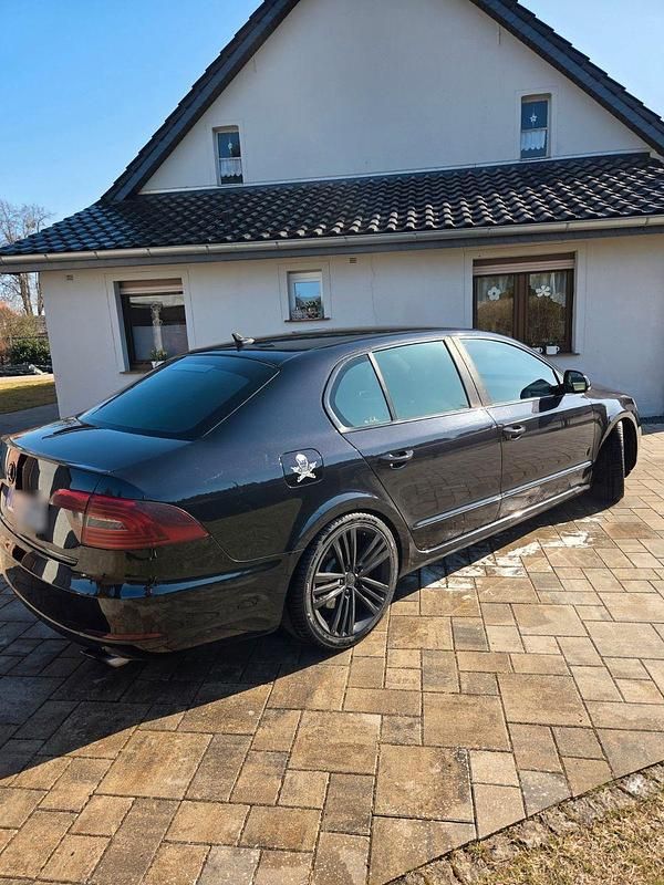 Gebraucht Skoda Superb Elegance 260 PS (191 kW) 2013 Schwarz Limousine