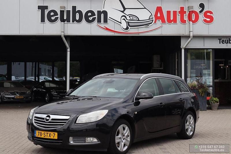 Schwarz Gebraucht 2011 Opel Insignia Business Kombi | 2.985 € (Guter Preis) - Bild 1/4