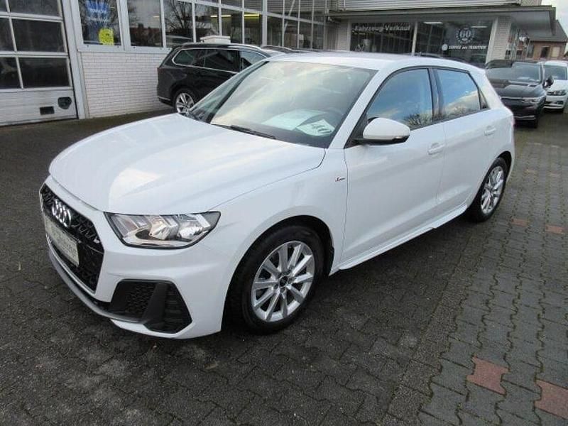 Gebraucht Audi A1 110 PS (80 kW) 2021 Gletscherweiß (metallic) Kleinwagen