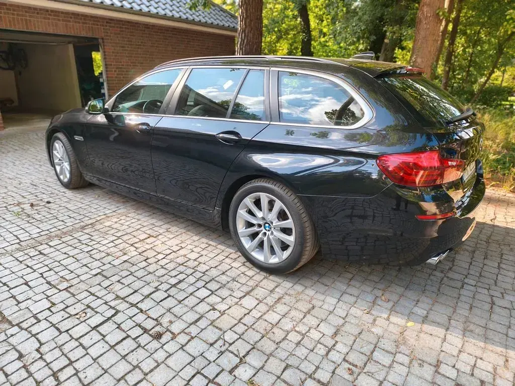 Gebraucht BMW 530 258 PS (189 kW) 2017 Schwarz Kombi