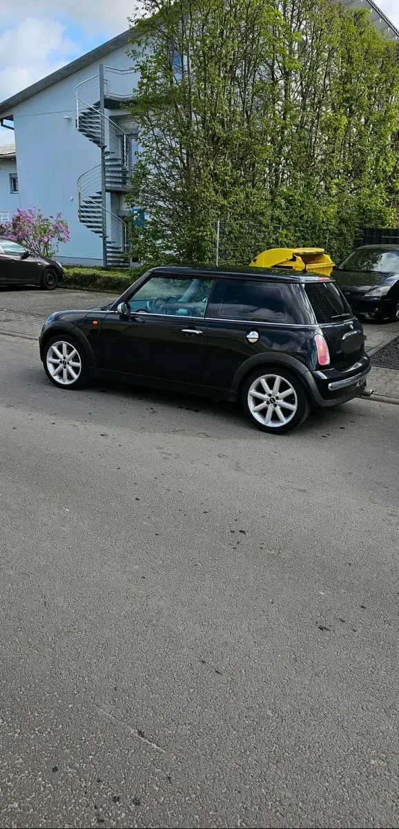 Gebraucht Mini ONE 90 PS (66 kW) 2004 Schwarz Kleinwagen