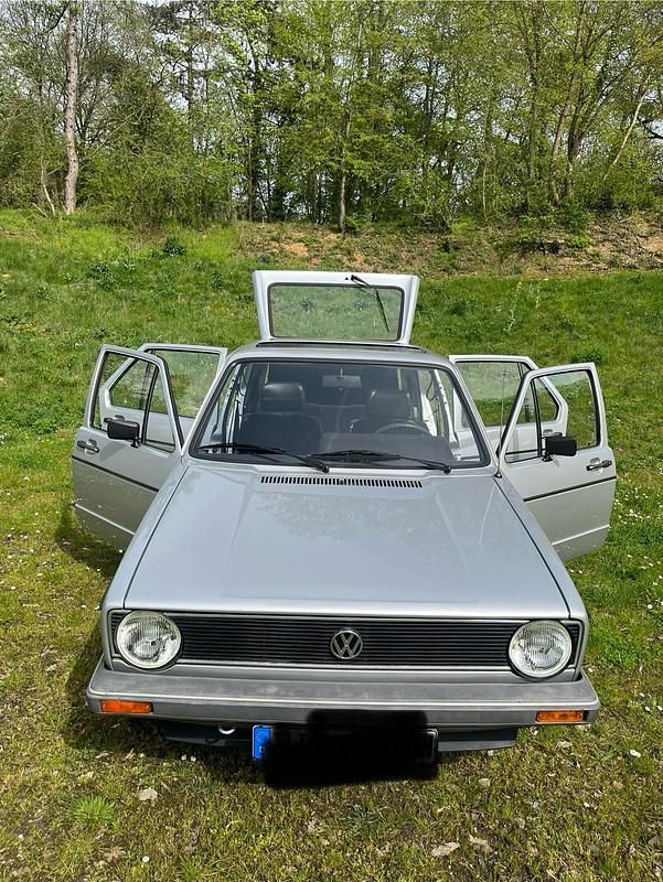 Silber Gebraucht 1983 VW Golf I Kleinwagen | 5.300 € - Bild 1/4