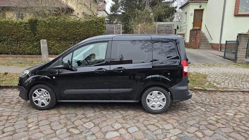 Second-hand Ford Transit 101 CP (74 kW) 2016 Negru Monovolum