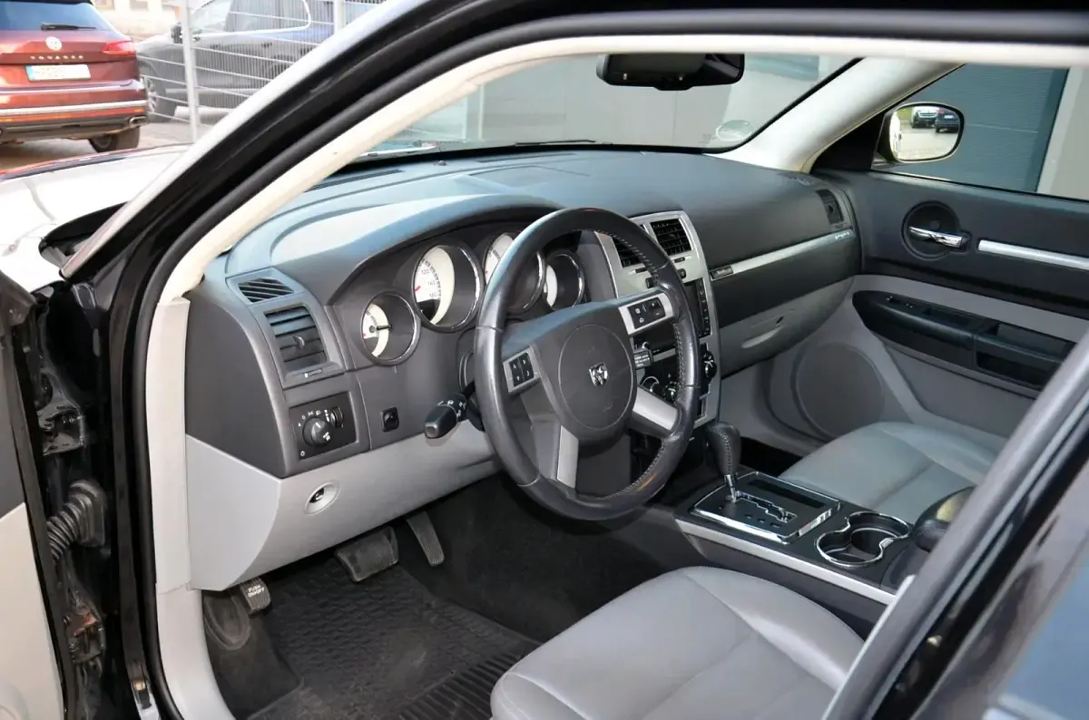 Gebraucht Dodge Charger 375 PS (275 kW) 2009 Schwarz Limousine
