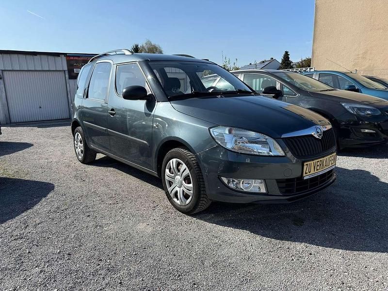 Gebraucht Skoda Roomster Active 69 PS (50 kW) 2015 Grau Van / Kleinbus