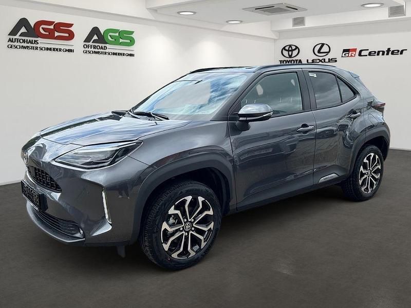 Marlingrau Gebraucht 2024 Toyota Yaris Cross SUV | 28.450 € (Fairer Preis) - Bild 1/4