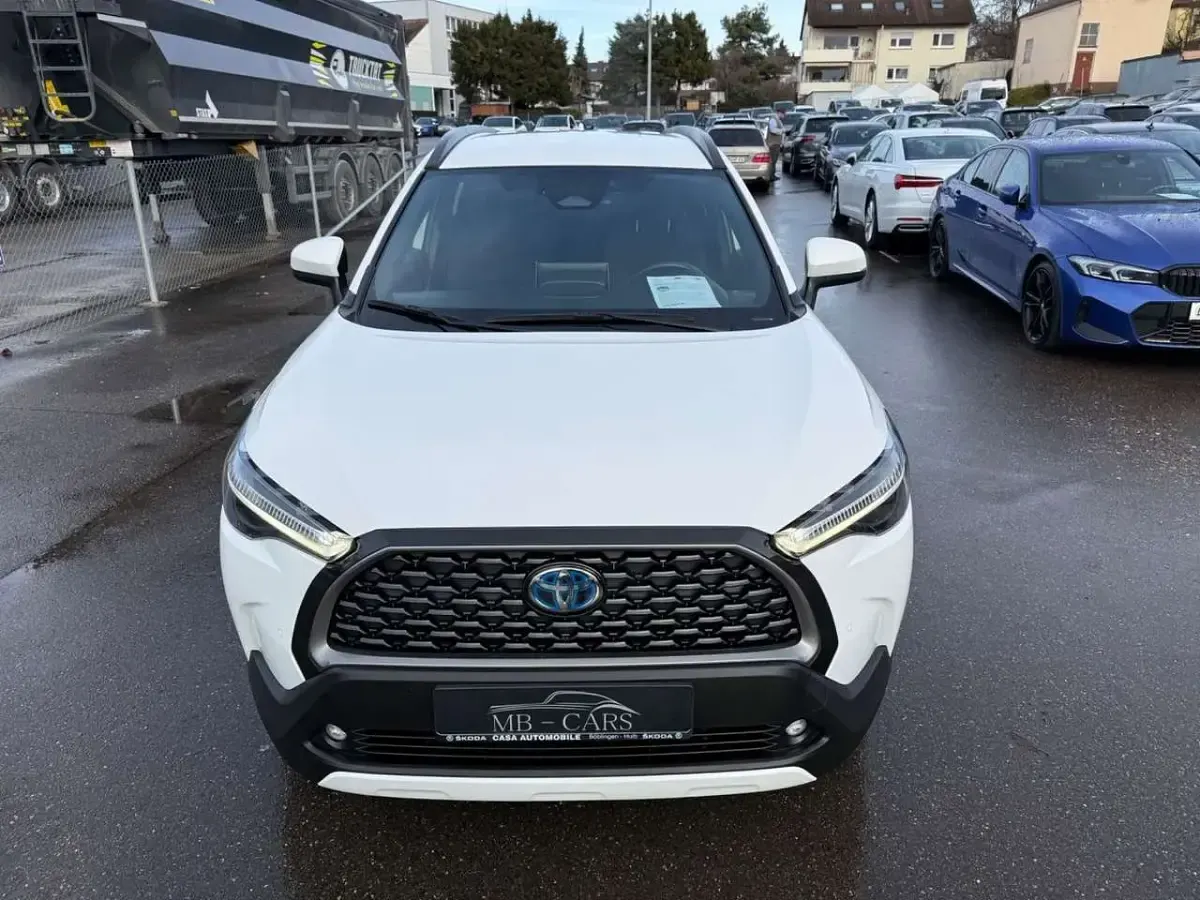 Gebraucht Toyota Corolla Cross 197 PS (144 kW) 2023 Weiß SUV