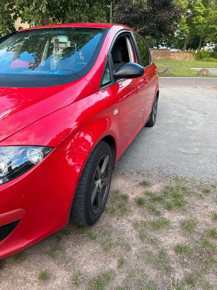 Gebraucht Seat Altea 101 PS (74 kW) 2005 Rot Van / Kleinbus