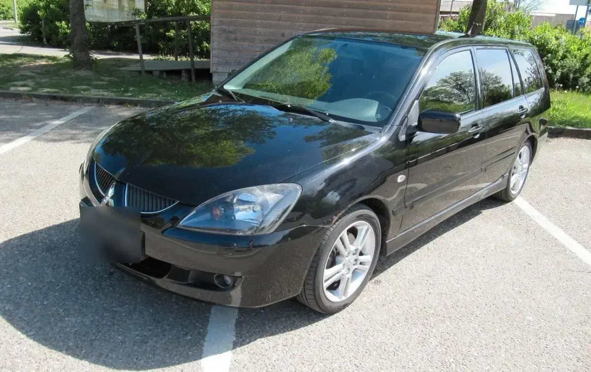 Gebraucht Mitsubishi Lancer 98 PS (72 kW) 2005 Schwarz Kombi