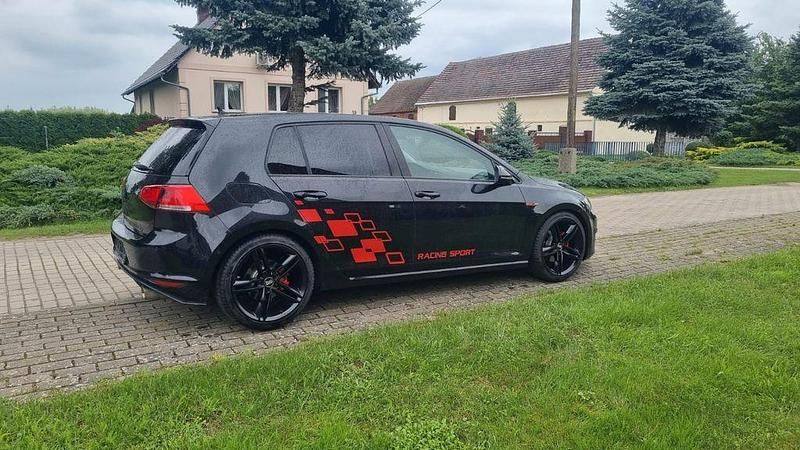 Gebraucht VW Golf VII Cup 140 PS (102 kW) 2015 Limousine