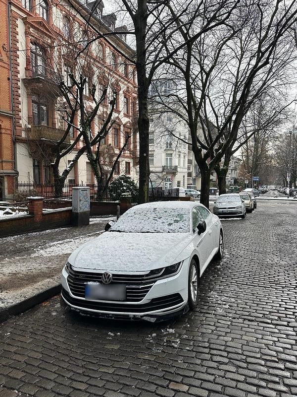 Gebraucht VW Arteon 150 PS (110 kW) 2019 Weiß Kleinwagen