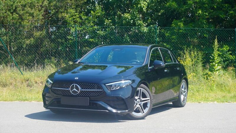 Schwarz Gebraucht 2024 Mercedes A200 AMG Limousine | 28.900 € (Superpreis) - Bild 1/4