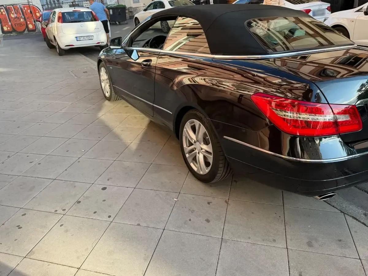 Gebraucht Mercedes 350 280 PS (205 kW) 2010 Schwarz Cabrio