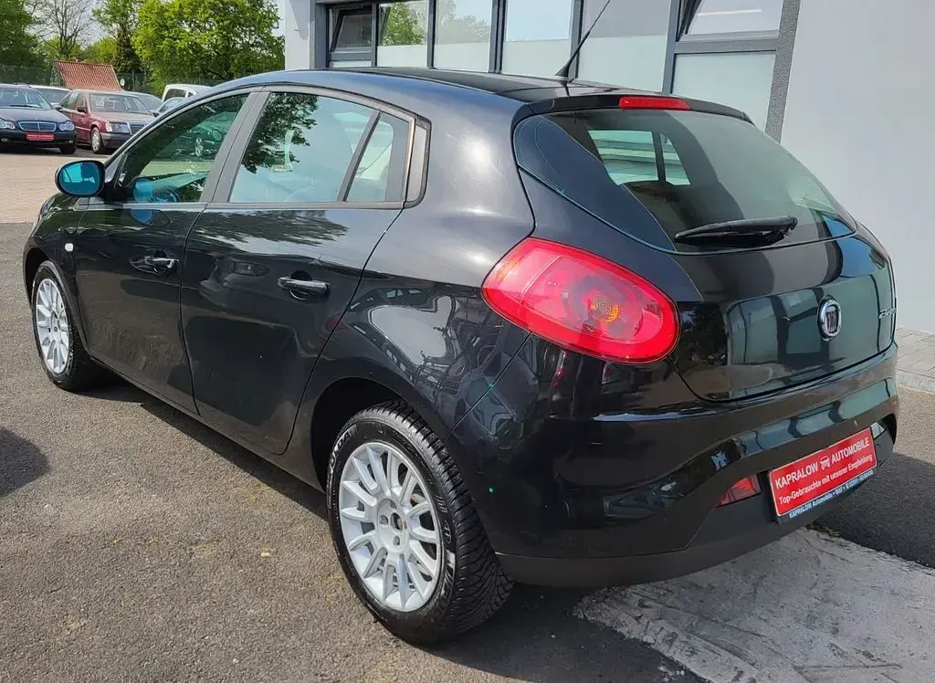 Gebraucht Fiat Bravo Dynamic 120 PS (88 kW) 2009 Schwarz Kleinwagen