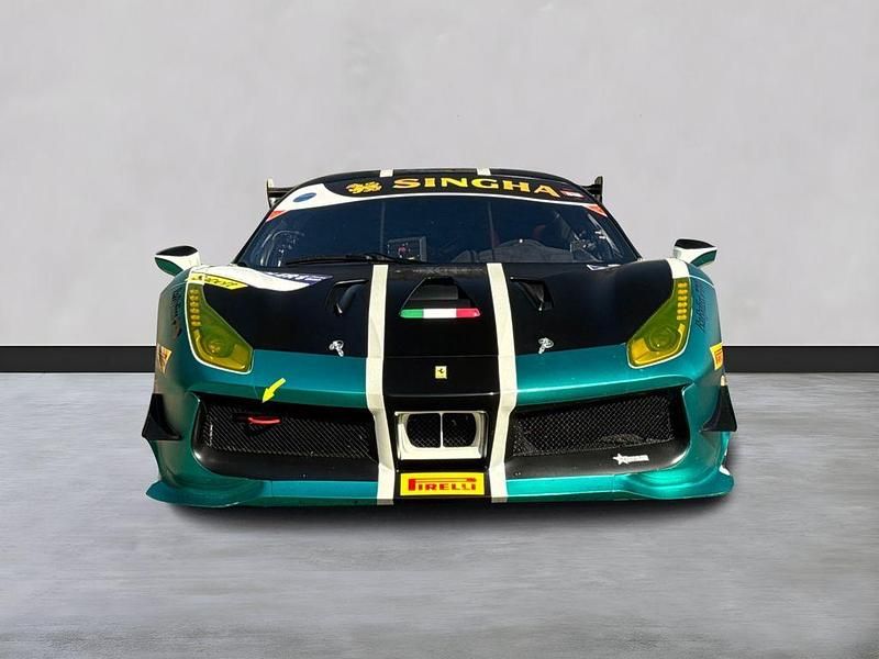 Gebraucht Ferrari 488 669 PS (492 kW) 2018 Bianco avus Coupé