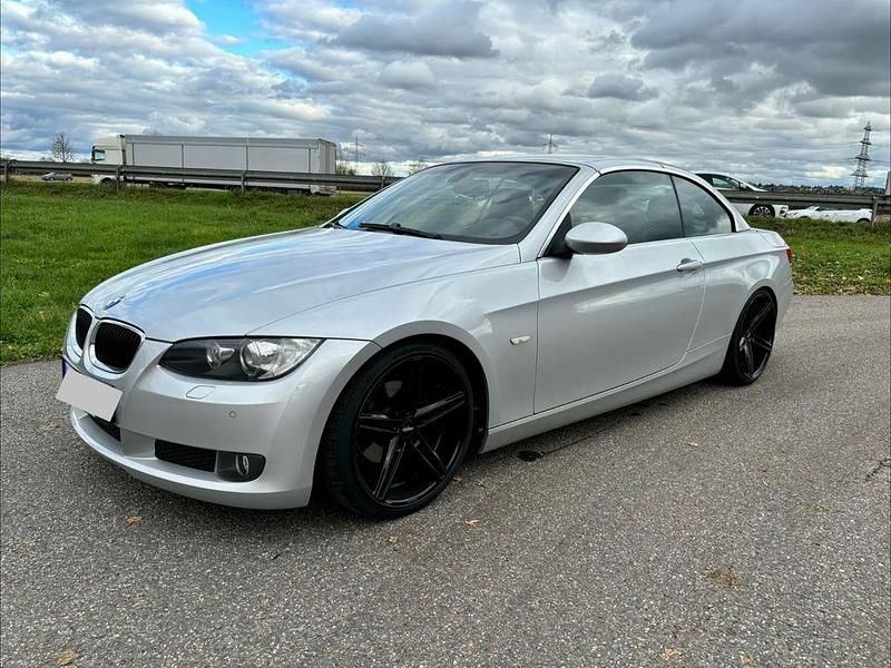 Gebraucht BMW 320 Cabriolet Performance 170 PS (125 kW) 2009 Grau Cabrio