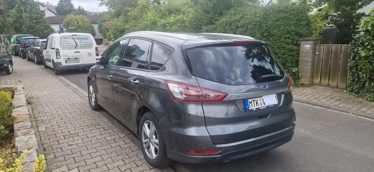 Gebraucht Ford S-MAX S 150 PS (110 kW) 2020 Schwarz Van / Kleinbus