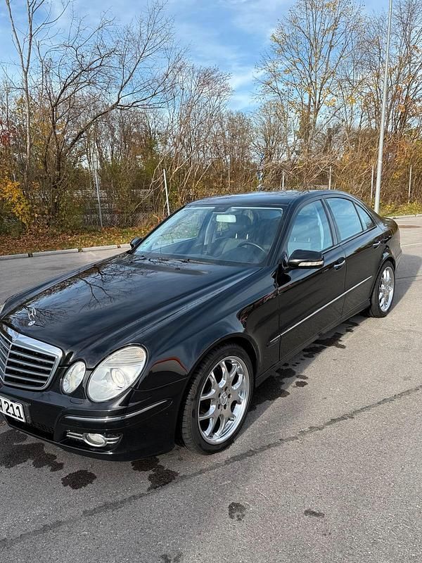 Schwarz Gebraucht 2008 Mercedes E280 Limousine | 4.500 € (Superpreis) - Bild 1/4