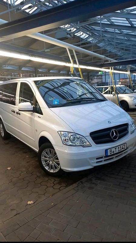 Weiß Gebraucht 2014 Mercedes Vito Van / Kleinbus | 10.350 € - Bild 1/4