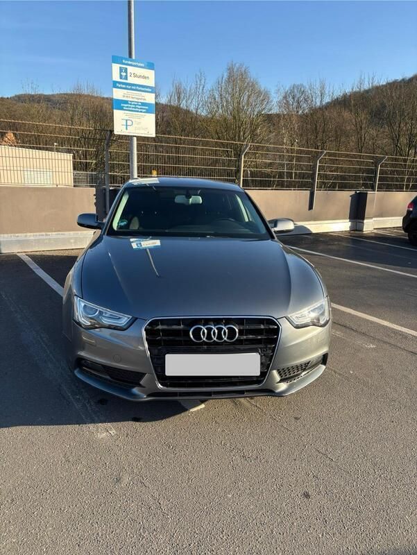Grau Gebraucht 2014 Audi A5 Sportback Limousine | 10.500 € (Superpreis) - Bild 1/4