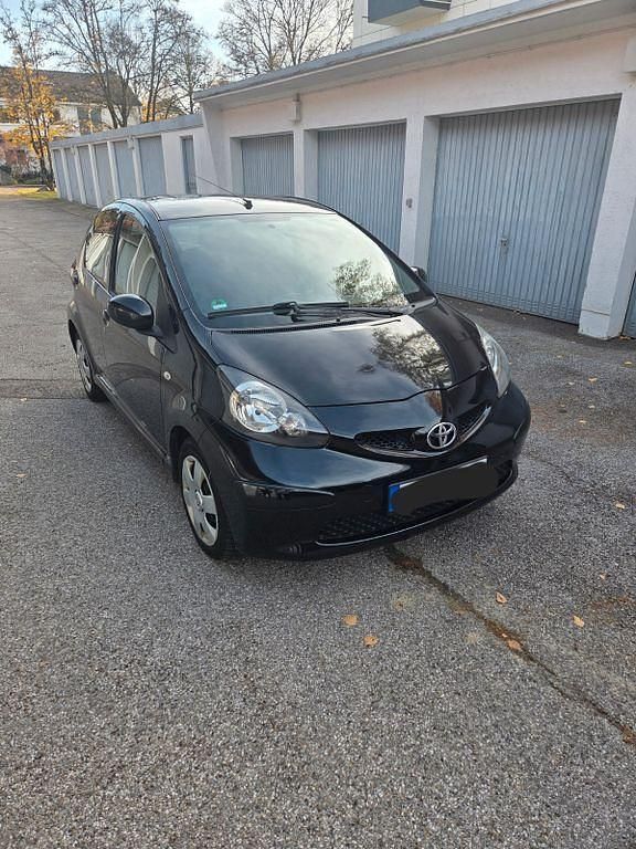 Schwarz Gebraucht 2009 Toyota Aygo City Kleinwagen | 2.999 € (Fairer Preis) - Bild 1/4