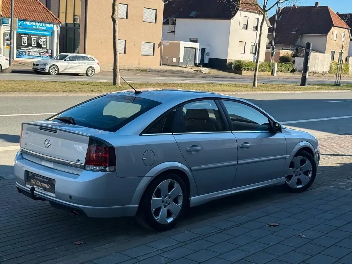 Gebraucht Opel Vectra GTS 211 PS (155 kW) 2003 Silber Limousine