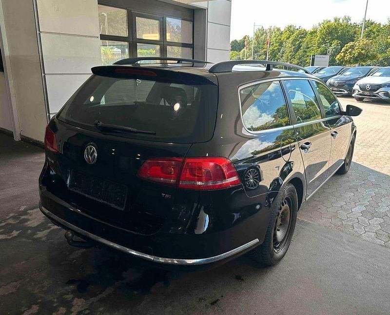 Gebraucht VW Passat Highline 160 PS (117 kW) 2011 Schwarz Limousine