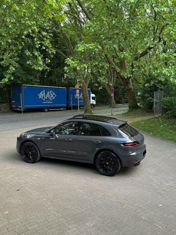 Gebraucht Porsche Macan Turbo 400 PS (294 kW) 2016 Grau SUV