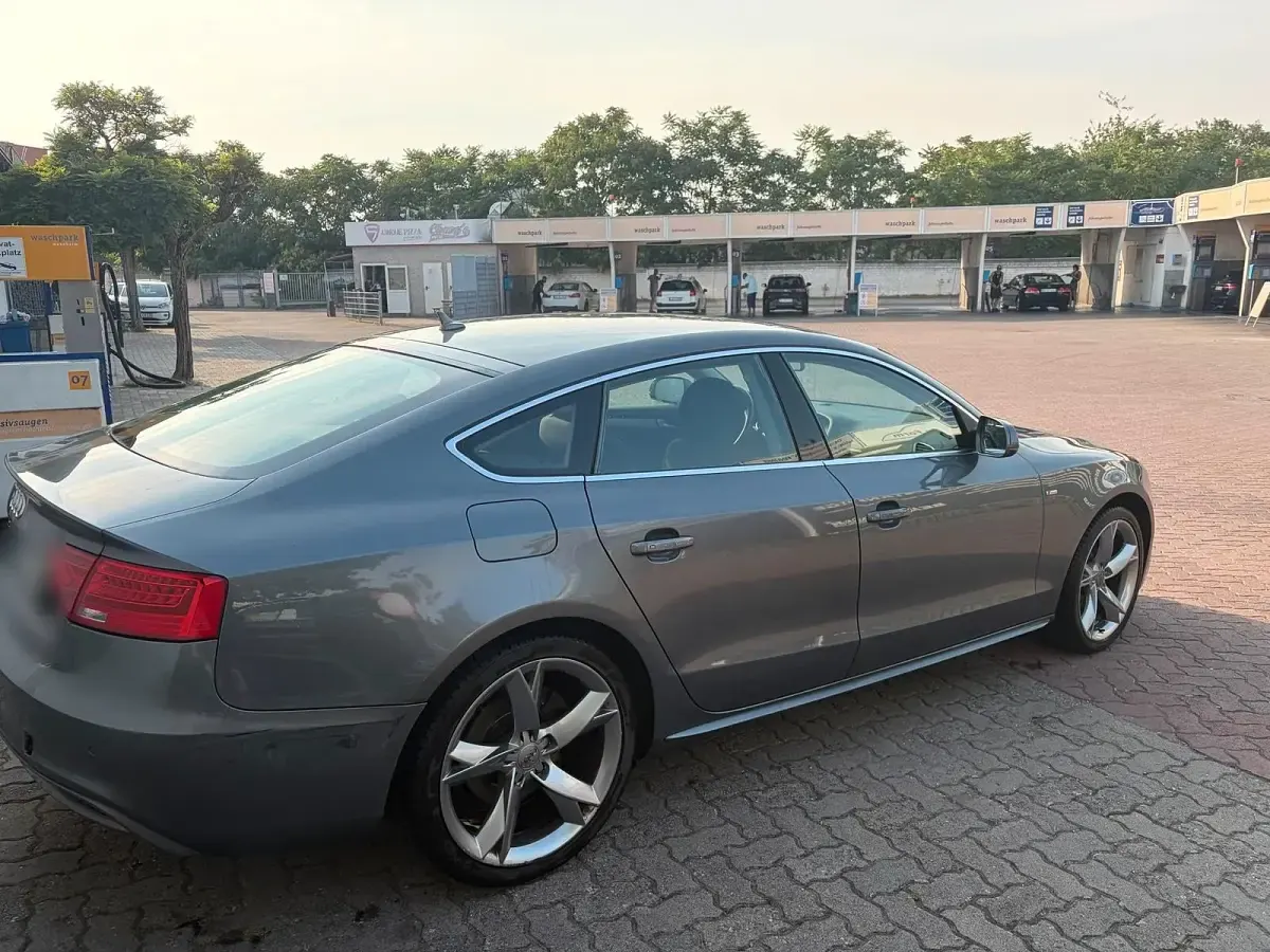 Gebraucht Audi A5 Sportback S-Line 177 PS (130 kW) 2014 Grau Kleinwagen