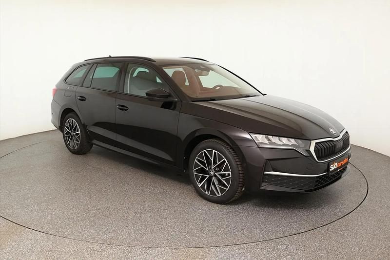 Second-hand Skoda Octavia Selection 110 CP (80 kW) 2025 Negru Break