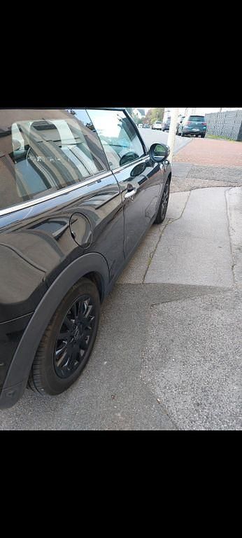 Gebraucht Mini Cooper 136 PS (100 kW) 2019 Schwarz Kleinwagen