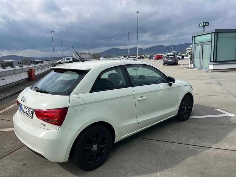 Second-hand Audi A1 122 CP (89 kW) 2011 Alb Hatchback