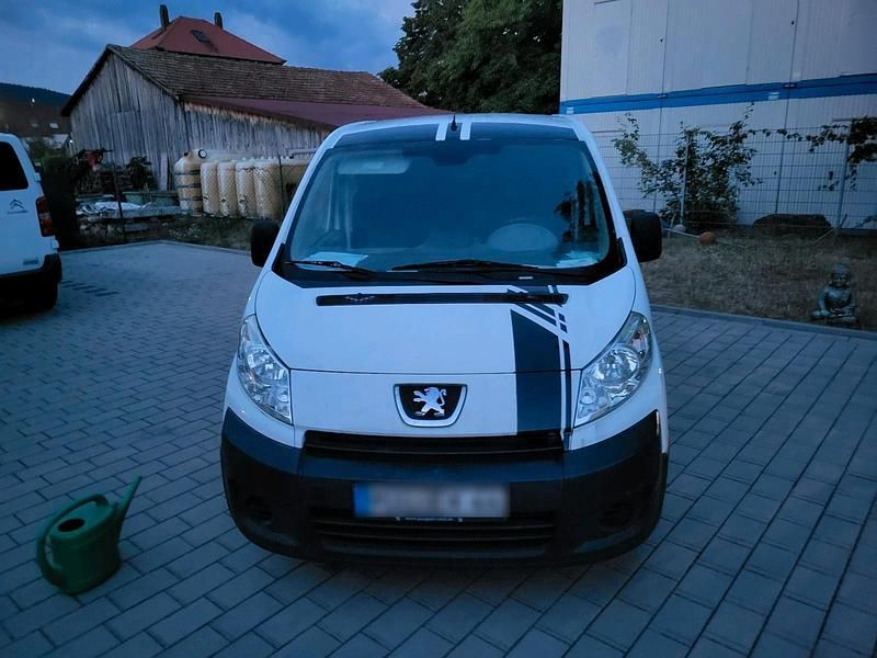 Weiß Gebraucht 2012 Peugeot Expert Van | 2.199 € - Bild 1/4