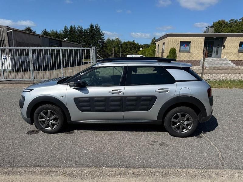 Second-hand Citroën C4 SELECTION 110 CP (80 kW) 2017 Argintiu SUV