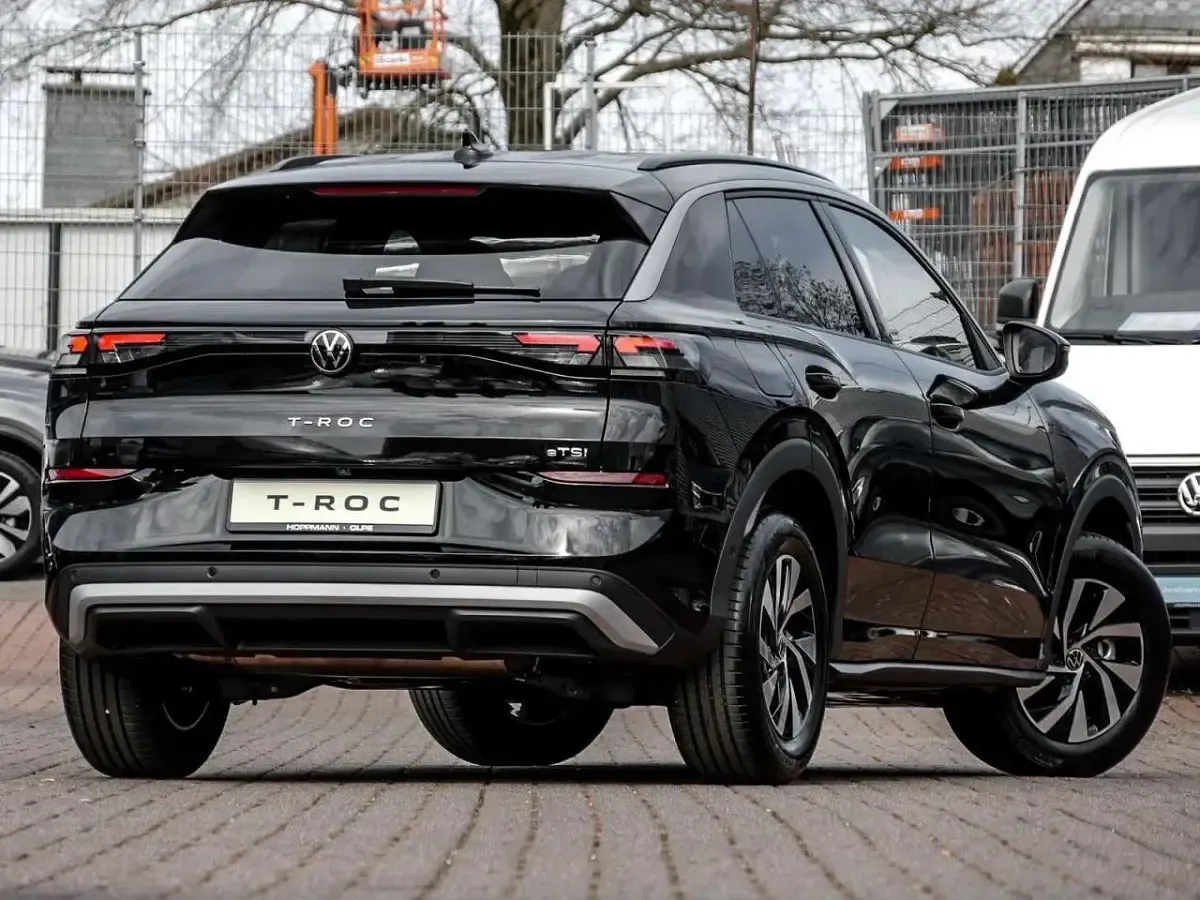 Neu VW T-Roc Cabriolet Life 116 PS (85 kW) 2026 Schwarz SUV