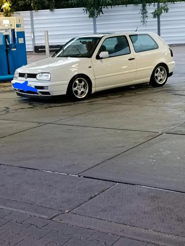 Gebraucht VW Golf III 60 PS (44 kW) 1997 Weiß Kleinwagen