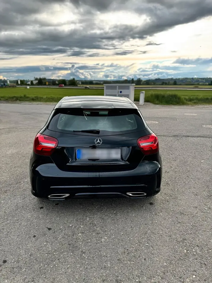 Gebraucht Mercedes A200 AMG line 136 PS (100 kW) 2017 Schwarz Kombi