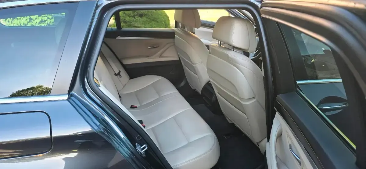 Second-hand BMW 525 218 CP (160 kW) 2015 Andere farben Break