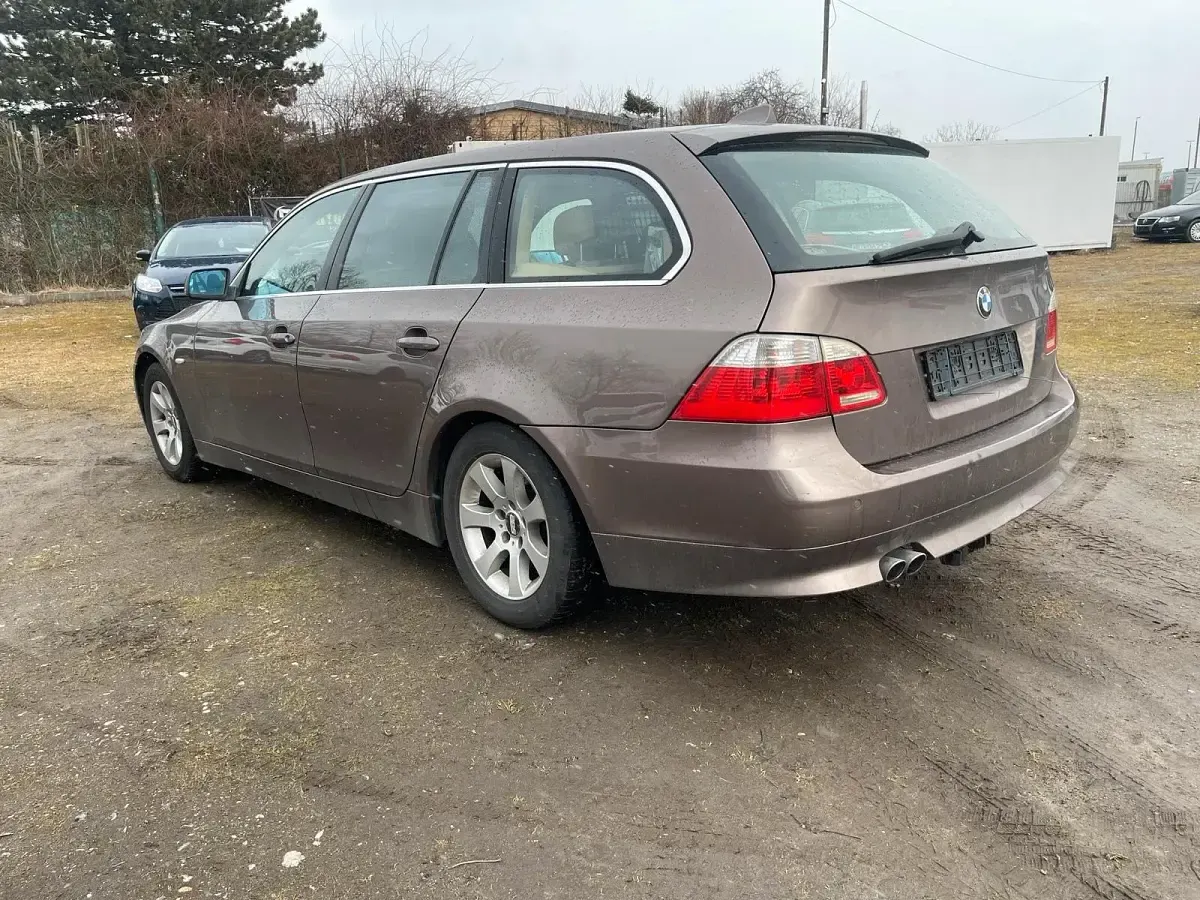 Second-hand BMW 525 177 CP (130 kW) 2006 Gri Break