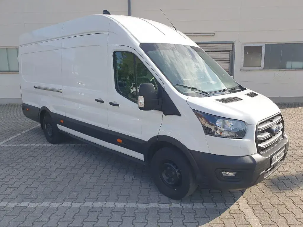 Gebraucht Ford Transit Trend 131 PS (96 kW) 2024 Weiß Van / Kleinbus