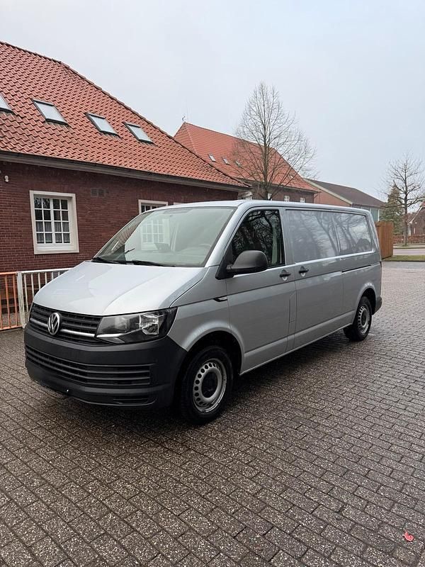 Usata VW Transporter 150 CV (110 kW) 2017 Argento Furgone