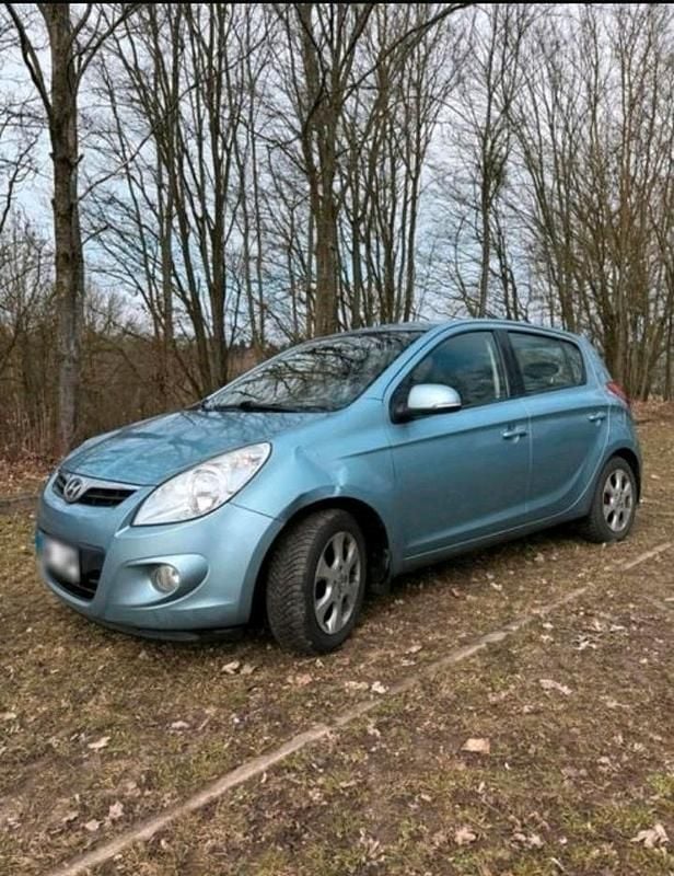 Gebraucht Hyundai i20 78 PS (57 kW) 2012 Kleinwagen