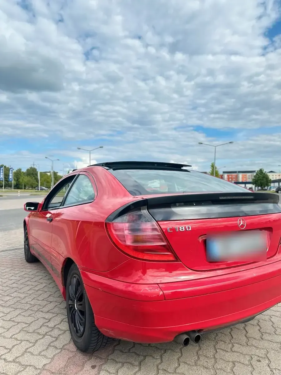 Gebraucht Mercedes C180 129 PS (94 kW) 2001 Rot Coupé