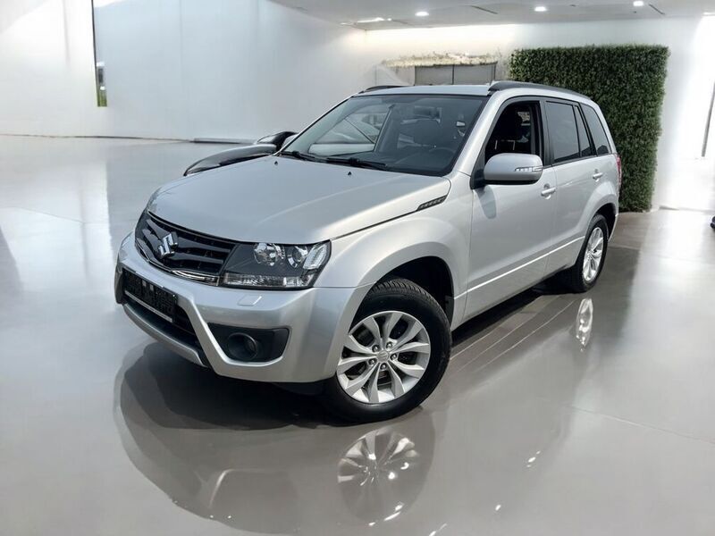 Grau Gebraucht 2013 Suzuki Grand Vitara SUV | 11.499 € (Teuer) - Bild 1/4