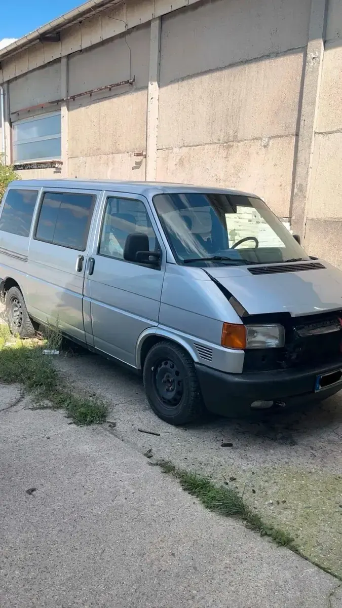 Gebraucht VW T4 102 PS (75 kW) 2002 Silber Van
