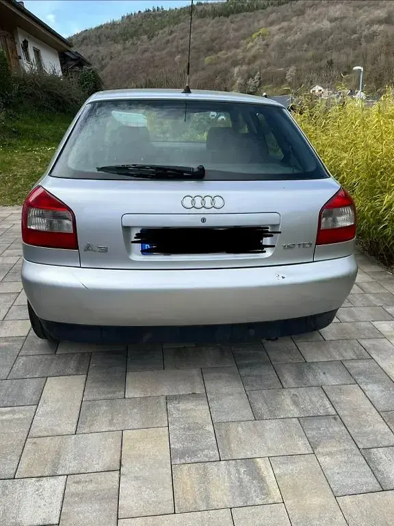 Brugt Audi A3 Ambiente 101 HK (74 kW) 2003 Sølv Hatchback