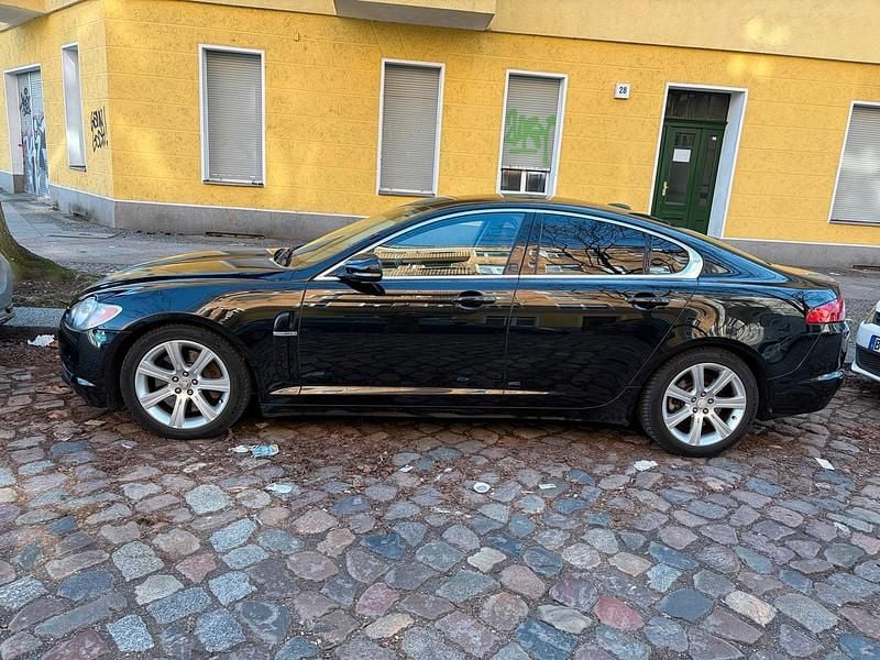 Gebraucht Jaguar XF S 275 PS (202 kW) 2011 Schwarz Limousine